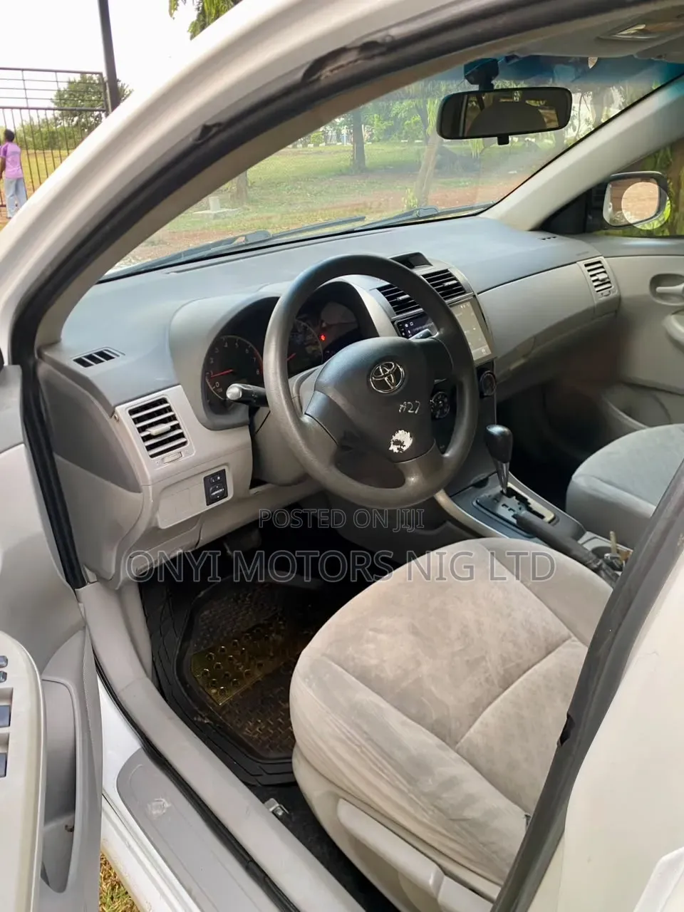 Toyota Corolla 2013 White
