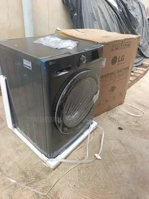 LG 10.5KG Front Load Laundry Machine for Family Clothing