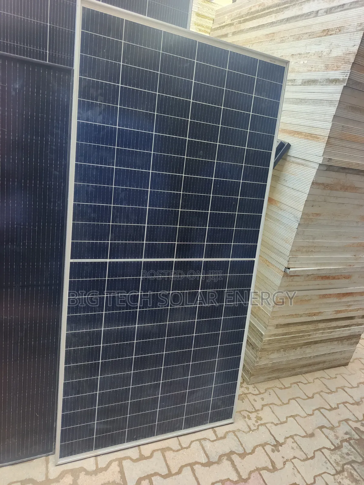 550watt Jinko Solar Panel 144cells