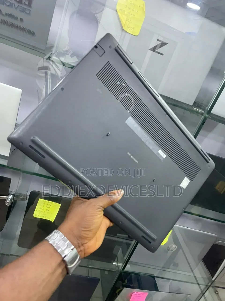 Laptop Dell Latitude 3520 8GB Intel Core i5 SSD 256GB