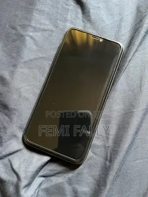 Apple iPhone 11 64 GB Black