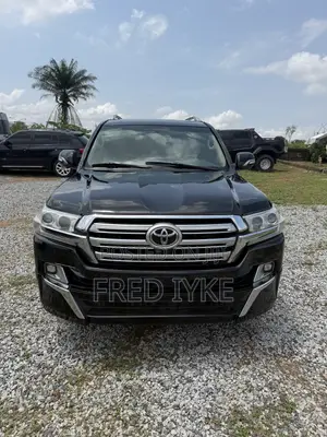 Toyota Land Cruiser 2012 Black