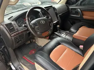 Toyota Land Cruiser 2012 Black