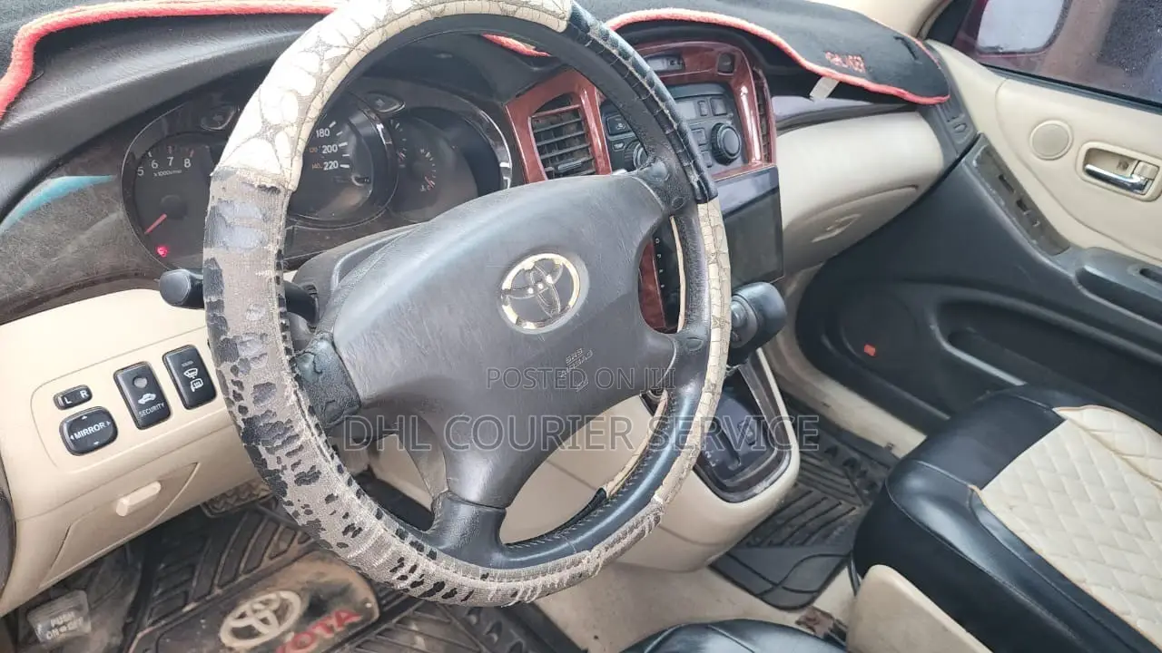 Toyota Highlander 2005 Red