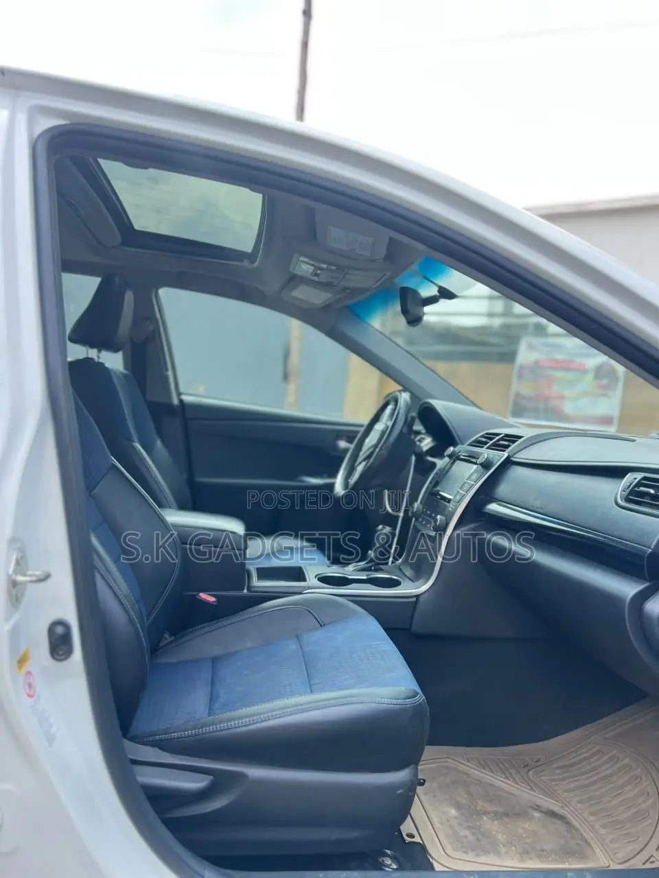Toyota Camry 2016 White