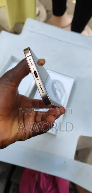 Apple iPhone 16 Pro Max 256 GB Gold