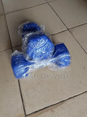 A Pair of 4kg Blue Hex Dumbbells