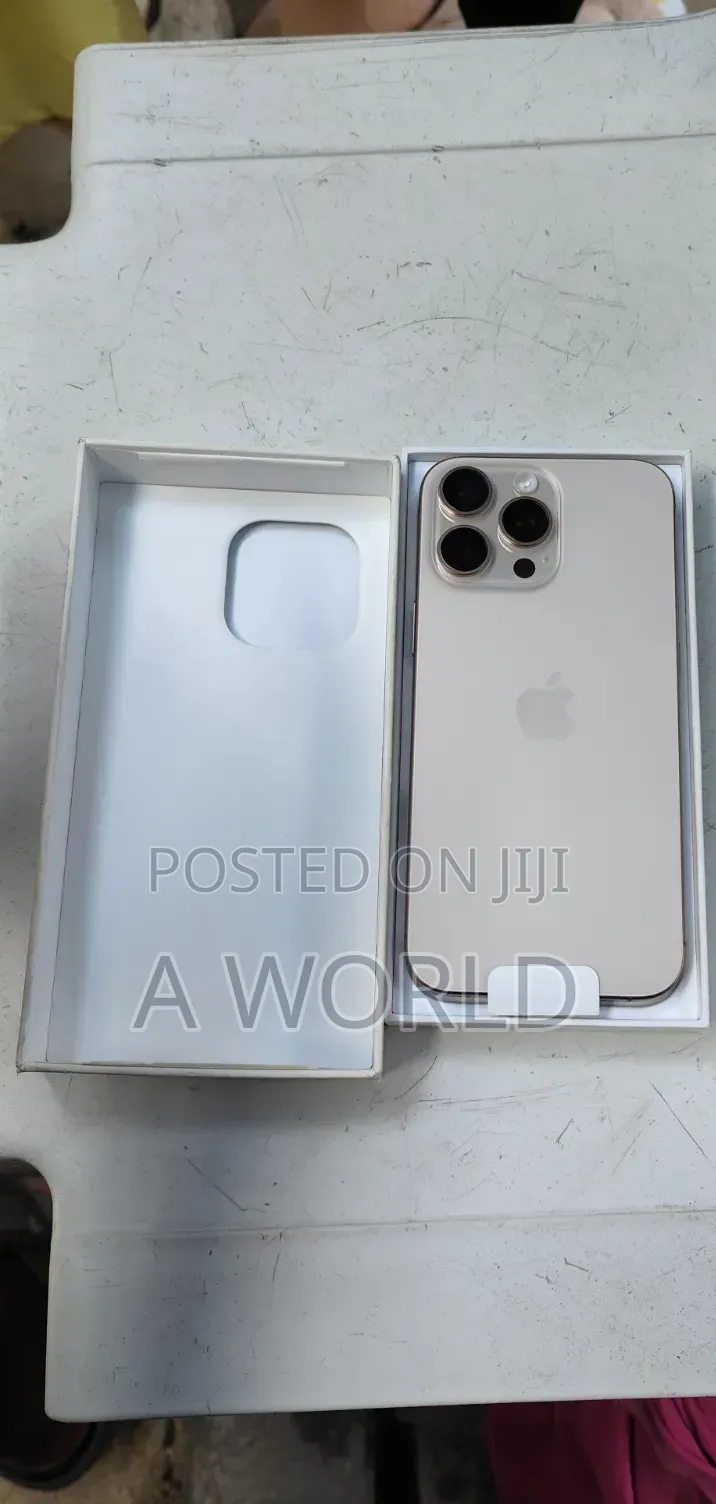 Apple iPhone 16 Pro Max 256 GB Gold