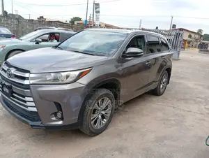 Toyota Highlander Limited V6 4x4 (3.5L 6cyl 6A) 2016 Gray