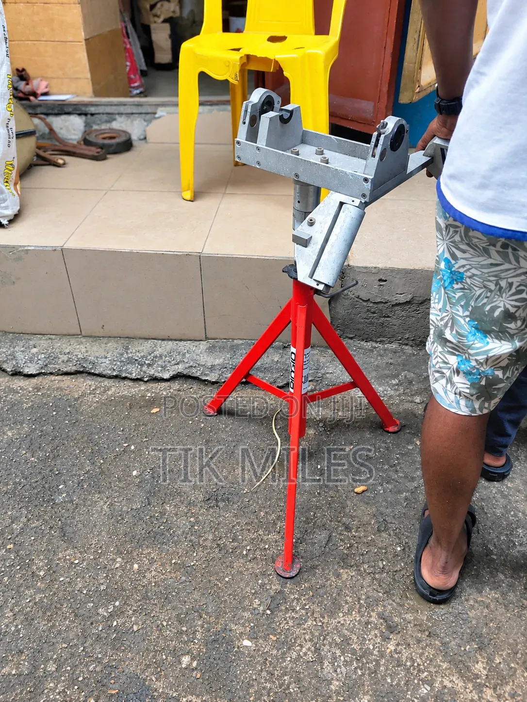 RIPGIP RJ-98 / 425 Type
Adjustable Roller Head Pipe Stand