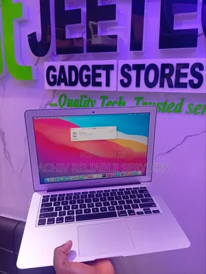 Laptop Apple MacBook Air 2017 8GB Intel Core i5 SSD 256GB