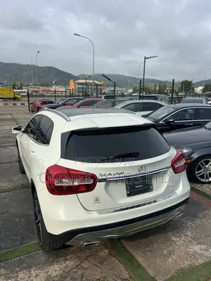 Mercedes-Benz GLA 250 2016 White