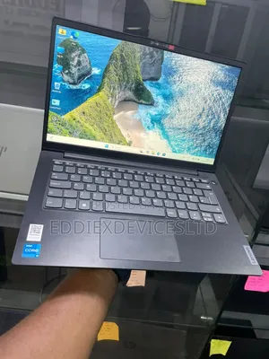 Laptop Lenovo V14 G3 IAP 8GB Intel Core i3 SSD 256GB