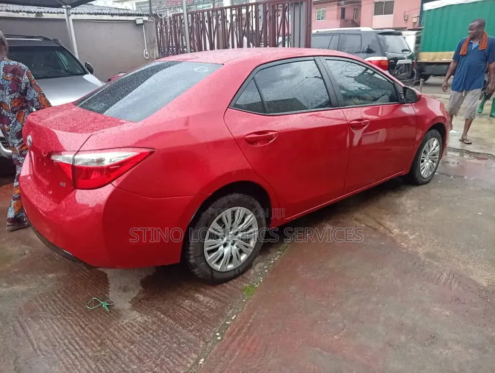 Toyota Corolla 2015 Red