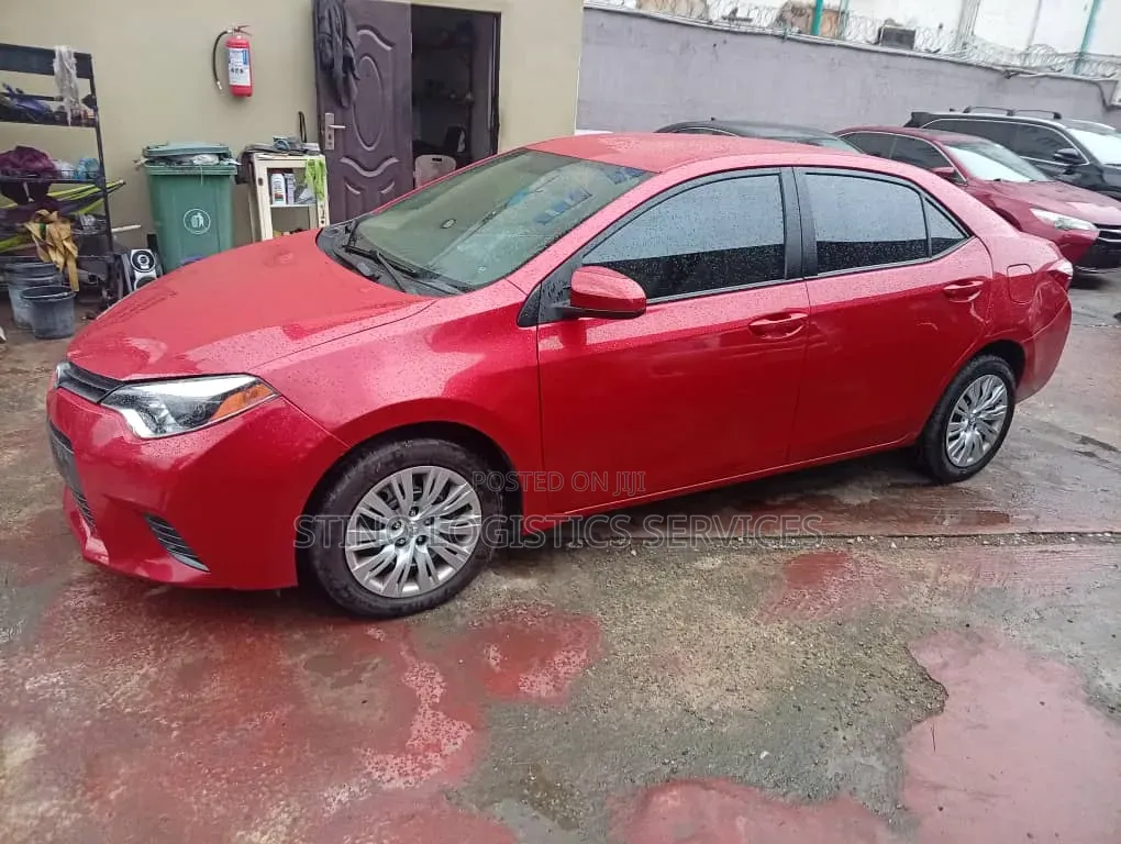Toyota Corolla 2015 Red