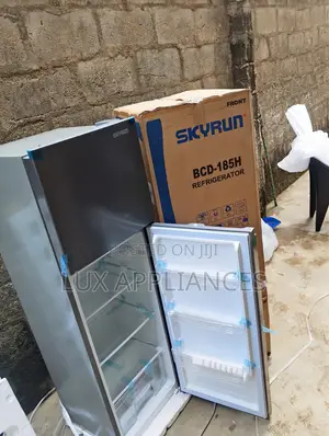 SkyRun Home Refrigerator With Two Separate Doors 180l