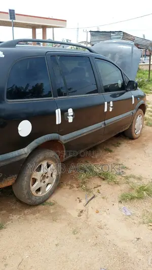 Opel Zafira 2005 Black