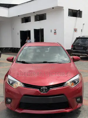 Toyota Corolla LE Premium 4dr Sedan (1.8L 4cyl CVT) 2015 Red