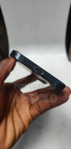 Apple iPhone 16 128 GB Black