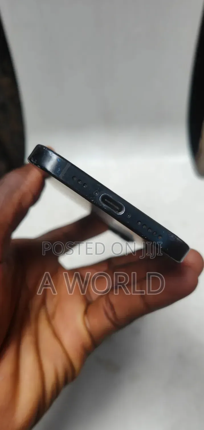 Apple iPhone 16 128 GB Black
