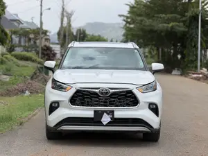 Toyota Highlander Platinum 2021 White