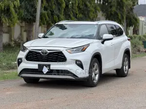 Toyota Highlander Platinum 2021 White