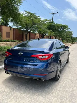 Hyundai Sonata Sport 2.0T Sedan FWD (2.0L 4cyl 6A) 2016 Blue