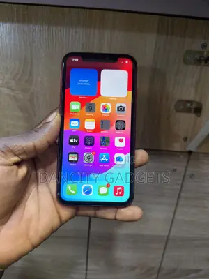 Apple iPhone 11 64 GB Red