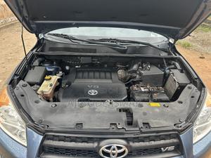 Toyota RAV4 2011 Blue