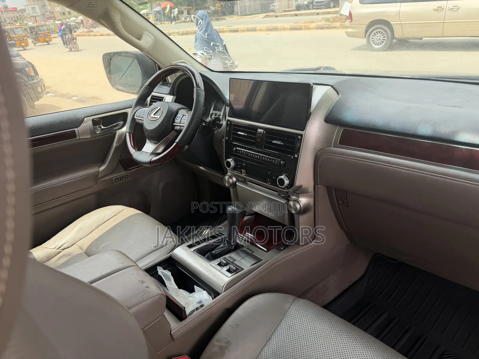 Lexus GX 2012 Gold