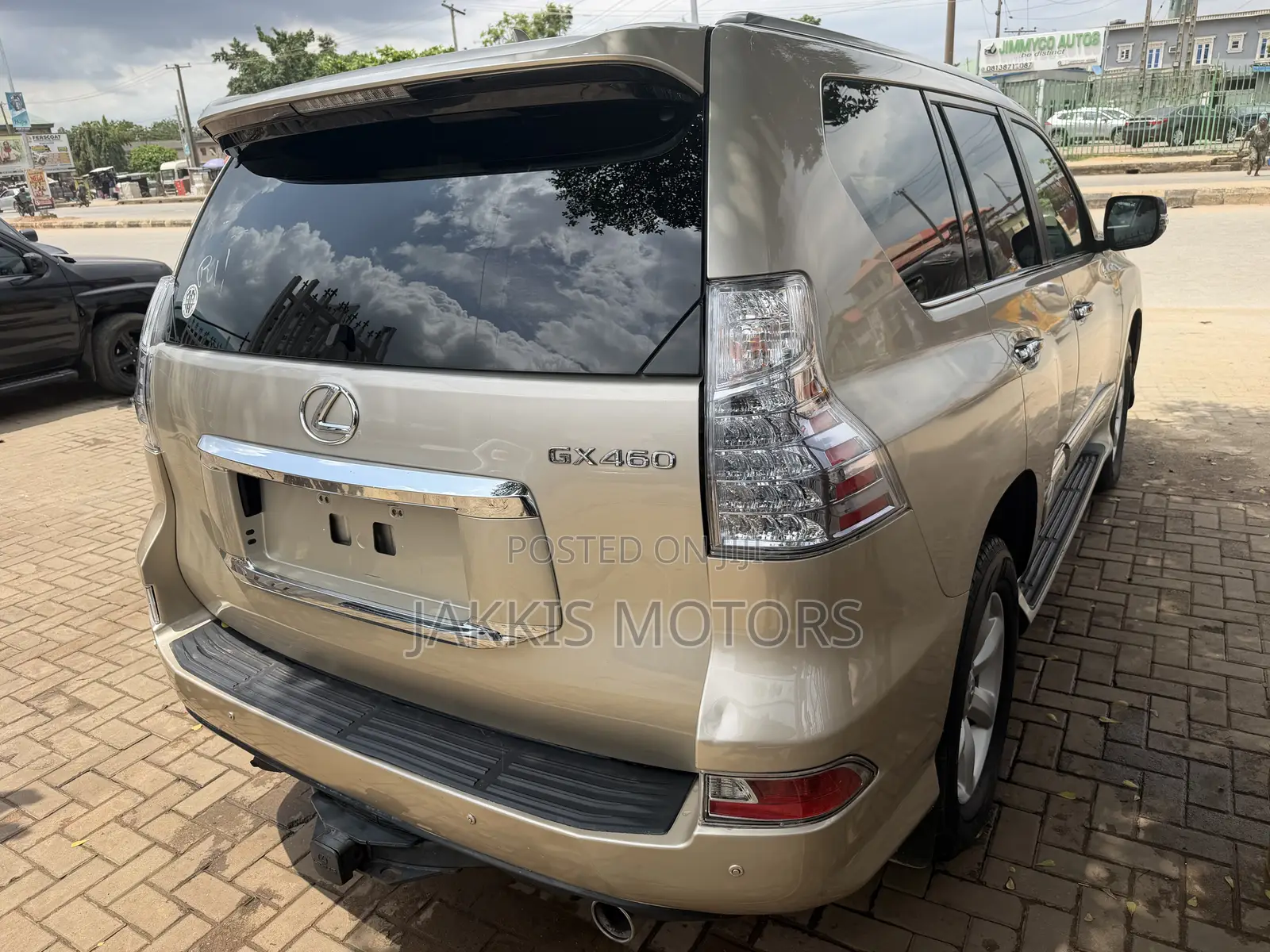 Lexus GX 2012 Gold