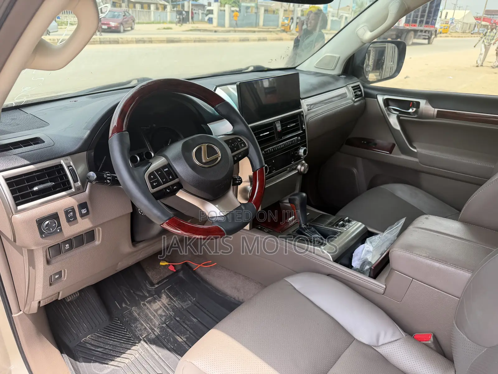 Lexus GX 2012 Gold