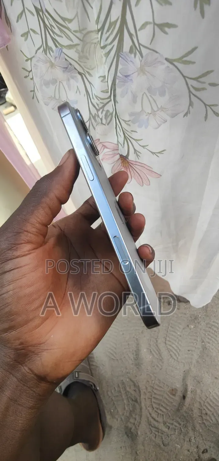 Apple iPhone 16 Pro Max 256 GB Silver