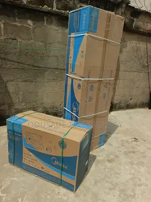 Midea 3HP Floor AC Featuring Easy-Clean Filter Design
