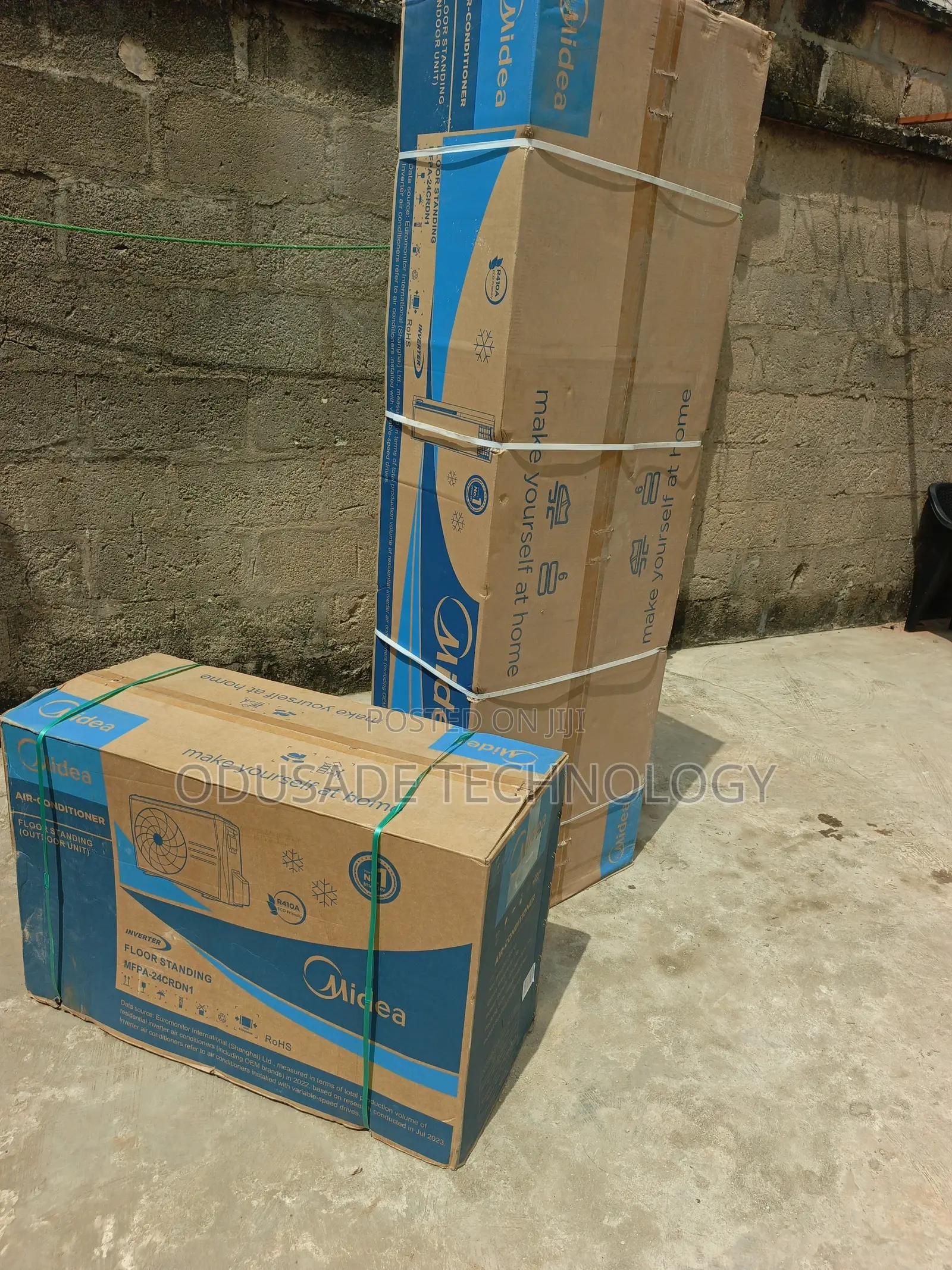 Midea 3HP Floor AC Featuring Easy-Clean Filter Design