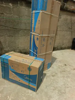 Midea 3HP Floor AC Featuring Easy-Clean Filter Design