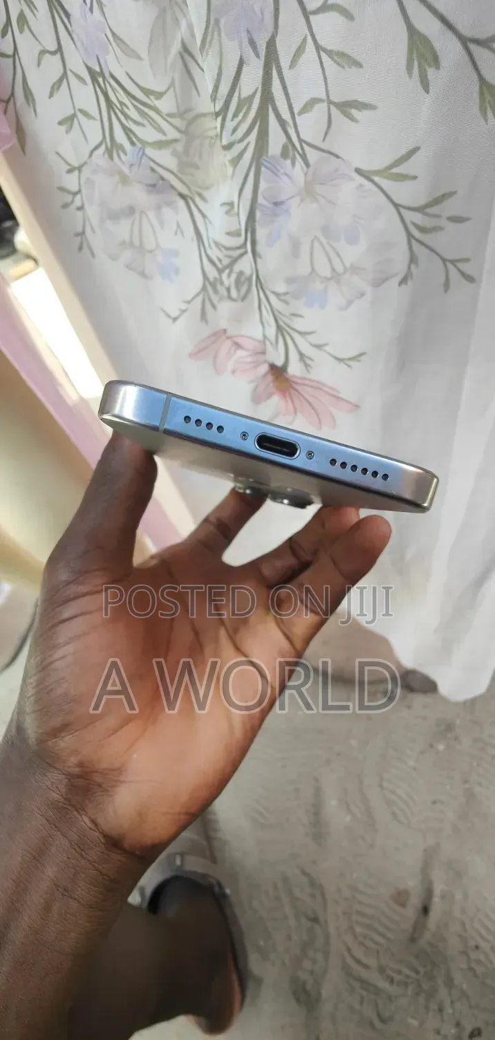 Apple iPhone 16 Pro Max 256 GB Silver