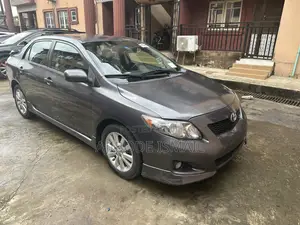 Toyota Corolla S 4dr Sedan (1.8L 4cyl 4A) 2010 Gray
