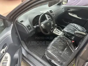 Toyota Corolla S 4dr Sedan (1.8L 4cyl 4A) 2010 Gray