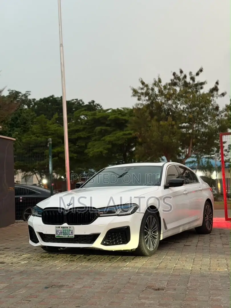 BMW 540i 2019 White