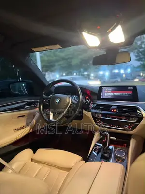BMW 540i 2019 White