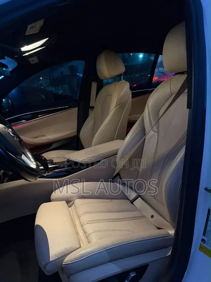 BMW 540i 2019 White