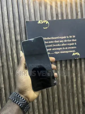 Infinix Hot 50i 128 GB Green
