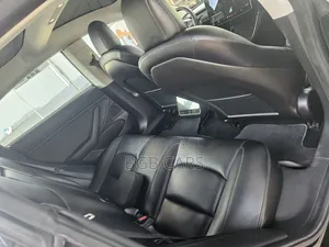 Tesla Model 3 2020 Black