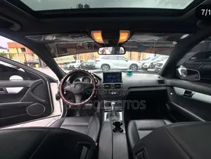 Mercedes-Benz C300 2009 White