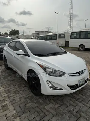 Hyundai Elantra 2012 White