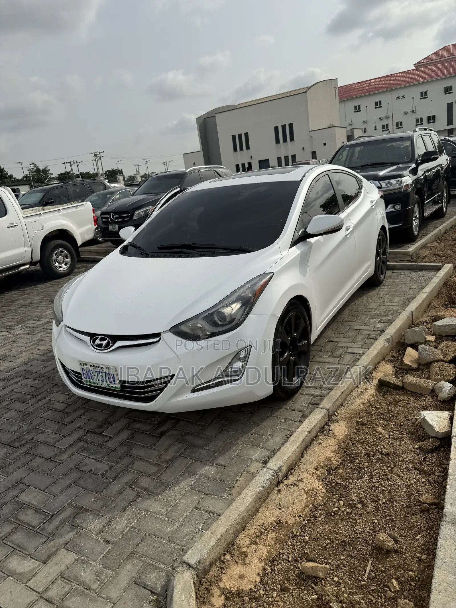 Hyundai Elantra 2012 White
