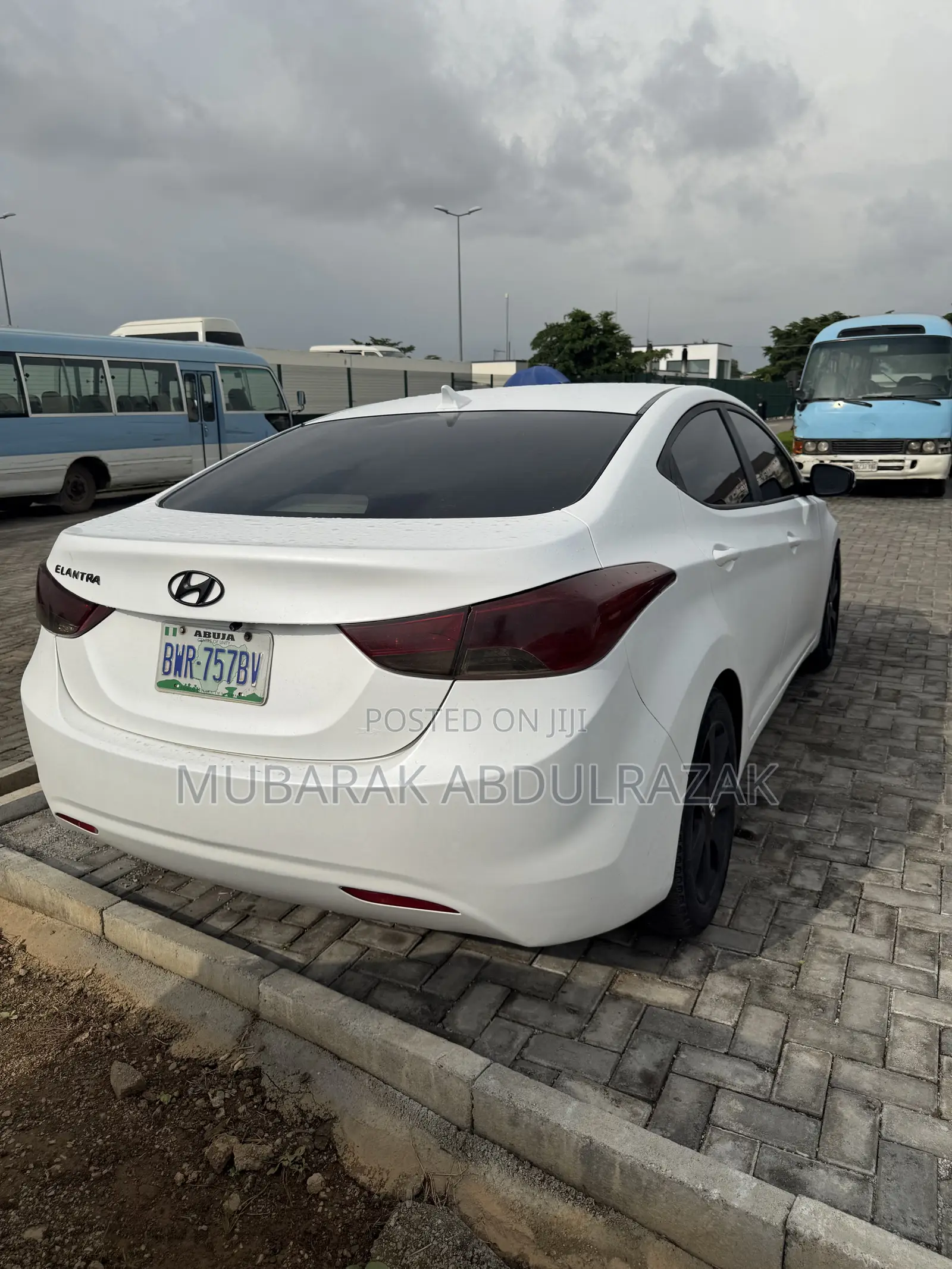 Hyundai Elantra 2012 White