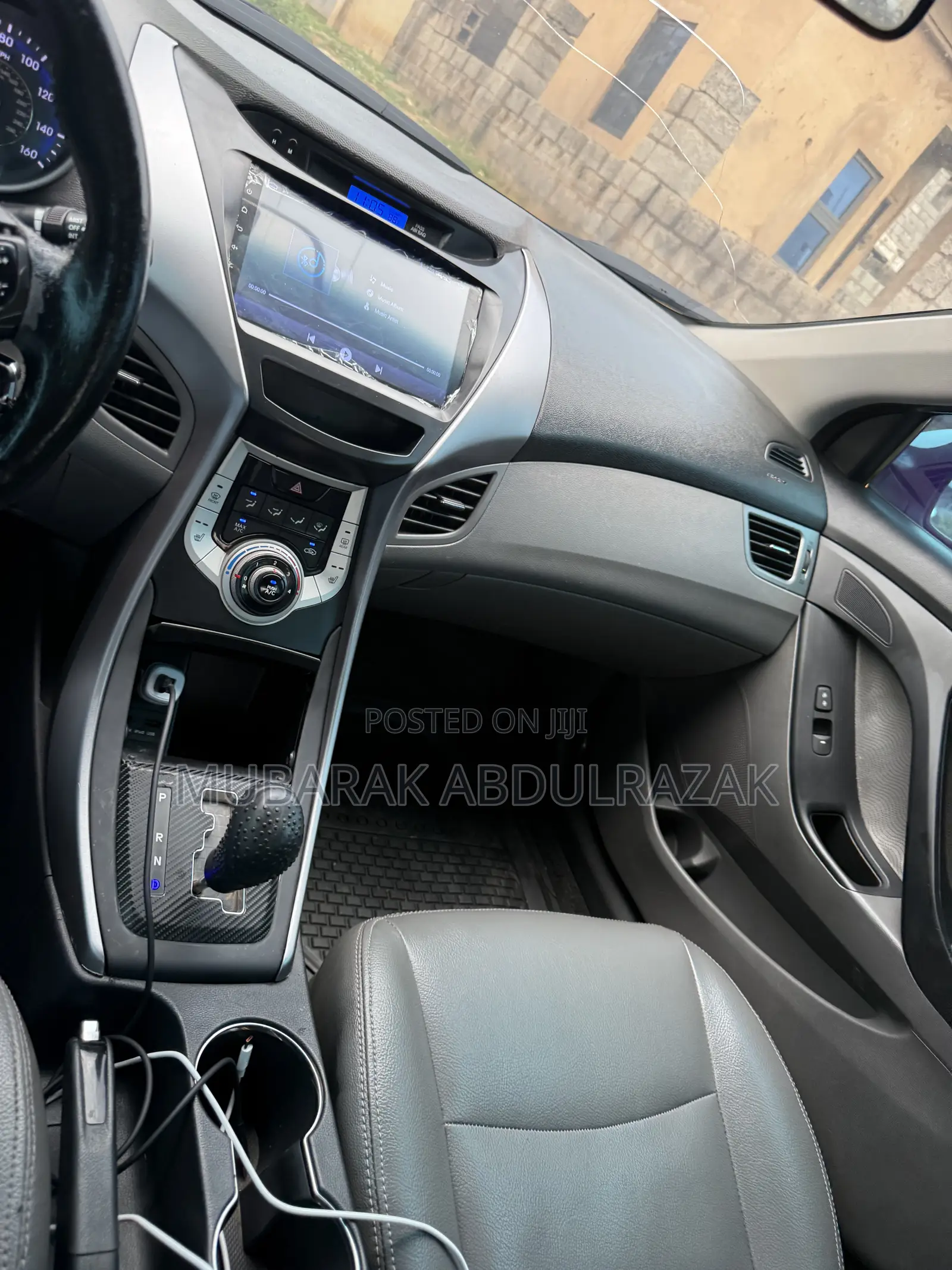 Hyundai Elantra 2012 White