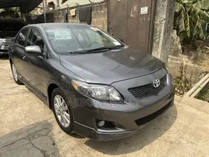 Toyota Corolla 2010 Gray